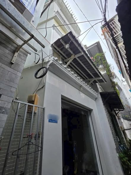 Bán nhà 4 tầng Dương Bá Trạc, Q8, 34m² giá 5.25 tỷ - Nở hậu tài lộc!