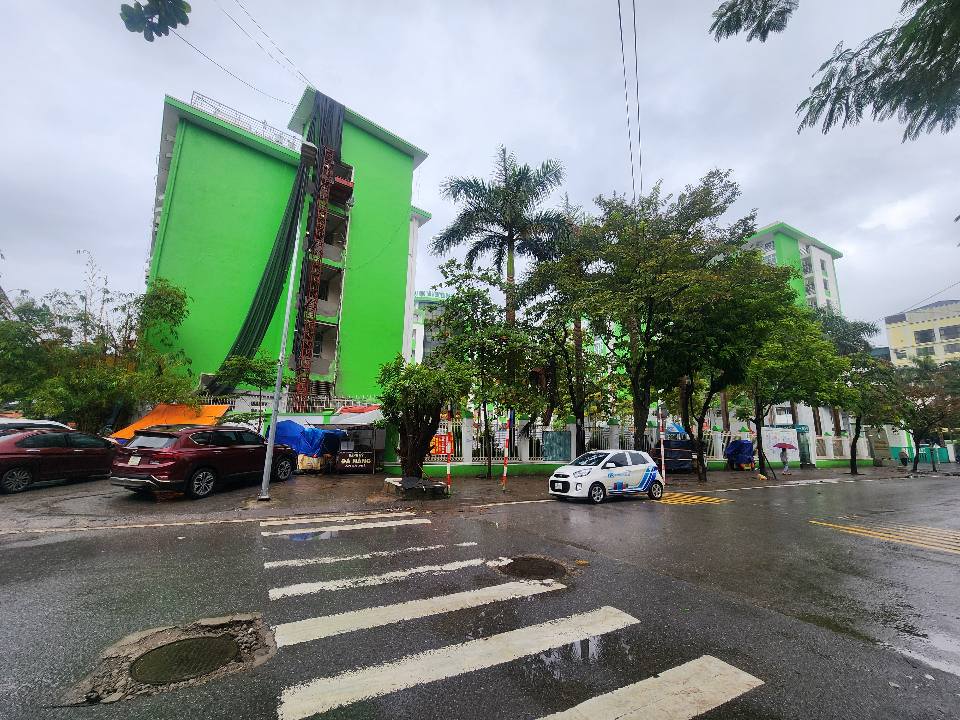 Nhà phố mặt tiền Phú Diễn 120m² giá 52 tỷ - Vị trí đắc địa đối diện ĐH Tài Nguyên Môi Trường!