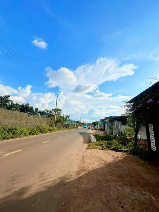 Nhà mặt tiền Đào Duy Từ, Pleiku 175m² giá 1.1 tỷ - Đầu tư sinh lời ngay!