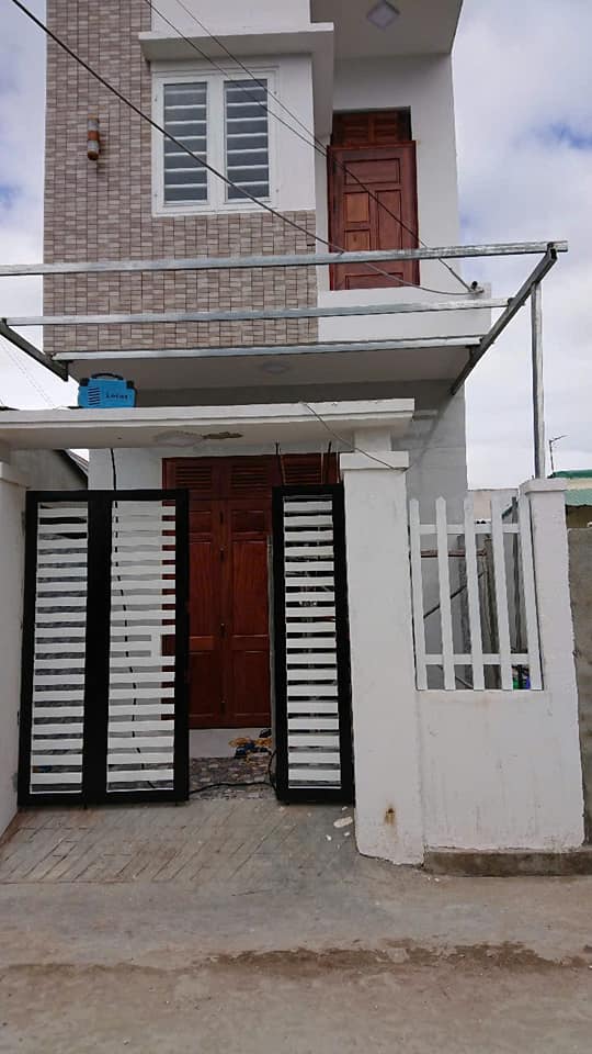 Nhà 2 tầng 160m² đường Nguyễn Văn Cừ, Đà Nẵng - 3 mặt tiền, cách biển 400m!