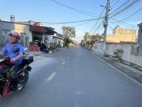 Bán nhà mặt đường Chợ Hưng Đạo, Dương Kinh, Hải Phòng 40m² - Kinh doanh sầm uất!