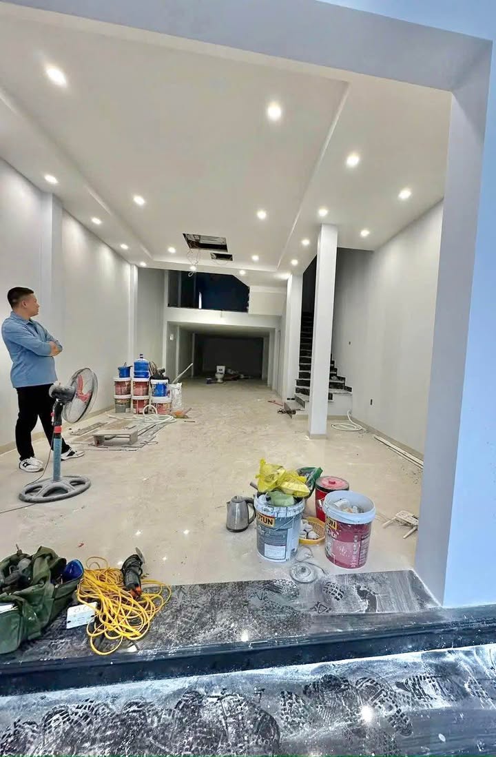 Nhà mặt đường Thiên Lôi, Hải Phòng 120m² giá 20 triệu - Phù hợp cho văn phòng và lớp học!