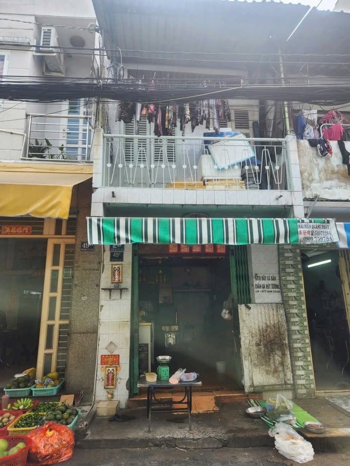 Mặt tiền FrontHouse Đội Cung Q11 30m² giá 4 tỷ - Vị trí đắc địa gần chợ Chim Xanh!