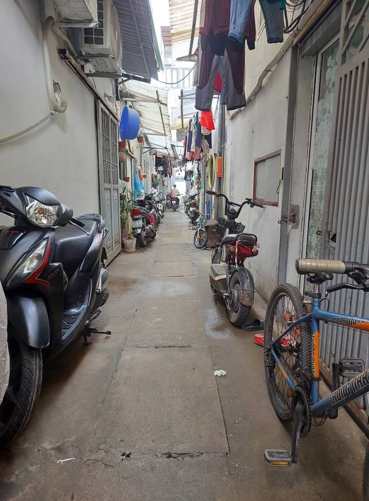 Đất Thạch Cầu, Long Biên 20m² giá 700 triệu - Ô tô vào tận nơi!