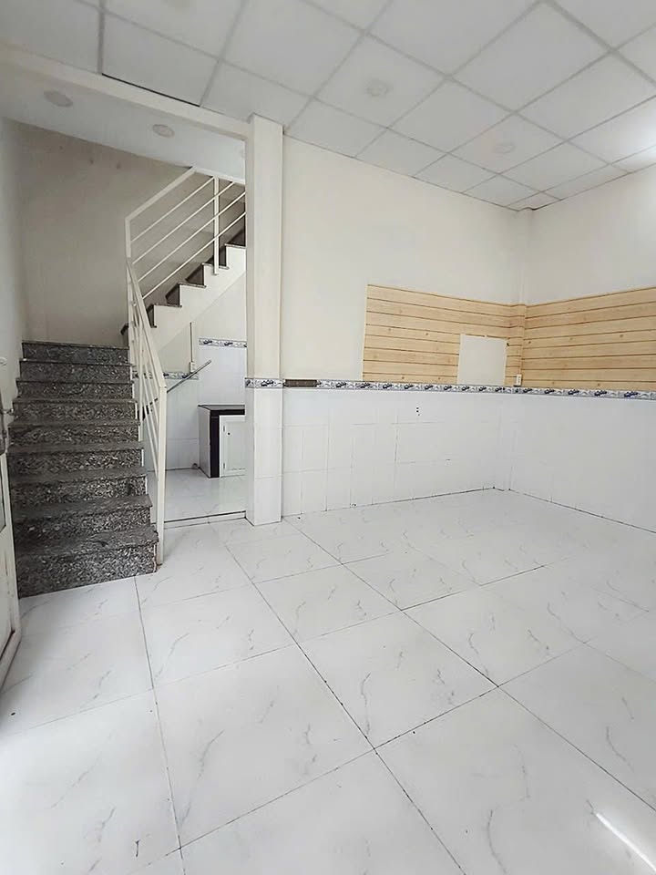 Nhà bán Thủ Đức 39m² giá 2.2 tỷ - Sổ hồng hoàn công, vào ở ngay!