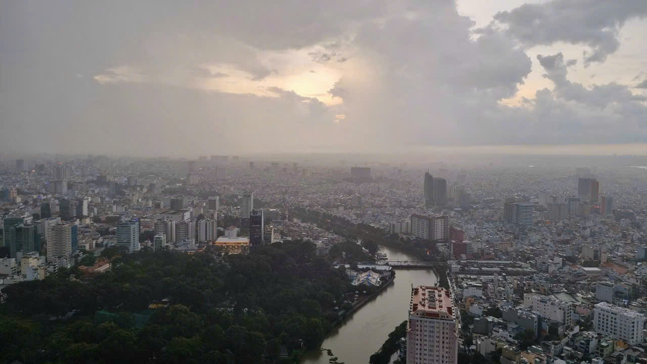 Căn hộ 3 phòng ngủ Vinhomes Golden River, Quận 1 - Giá 22.5 tỷ, view đẹp, sẵn sàng giao dịch!