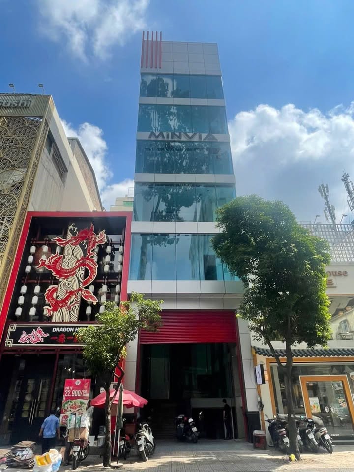 Cho thuê FrontHouse đường Cao Thắng, quận 3, 120m² - Giá cực tốt, làm việc chính chủ!