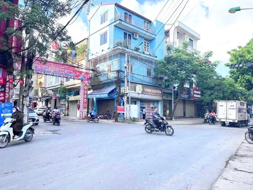 Đất lô góc An Khánh 39m² giá 5 tỷ - Kinh doanh sầm uất, ô tô vào nhà!