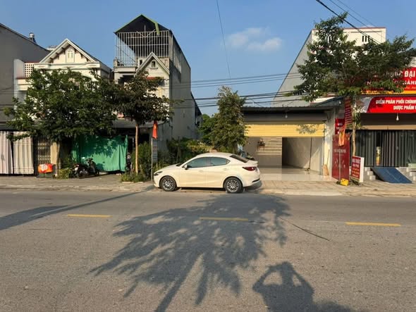 Nhà cấp 4 mặt đường QL32C - Tiên Kiên, Lâm Thao 100m² giá 2 tỷ - Đầu tư sinh lời ngay!