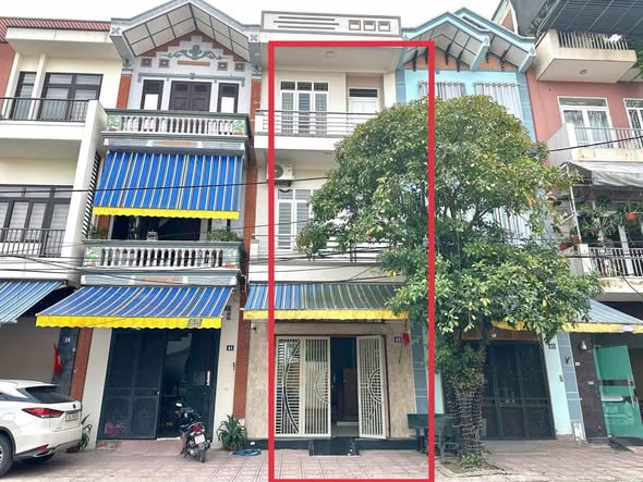Nhà 3 tầng tại đường Trần Quang Khải, Bắc Giang 72m² giá 6 tỷ - Chính chủ bán gấp!