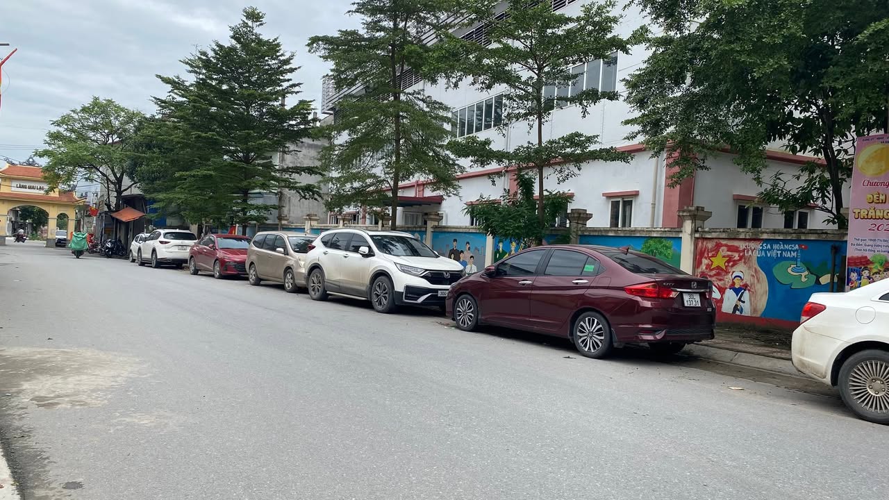 Nhà riêng Quang Minh 46m² giá 2.8 tỷ - An cư lý tưởng, đầu tư sinh lời!