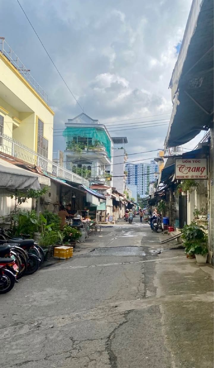 Nhà phố Tân Thới Nhất Q12 110m² giá 9 tỷ - Khu vực kinh doanh sầm uất!