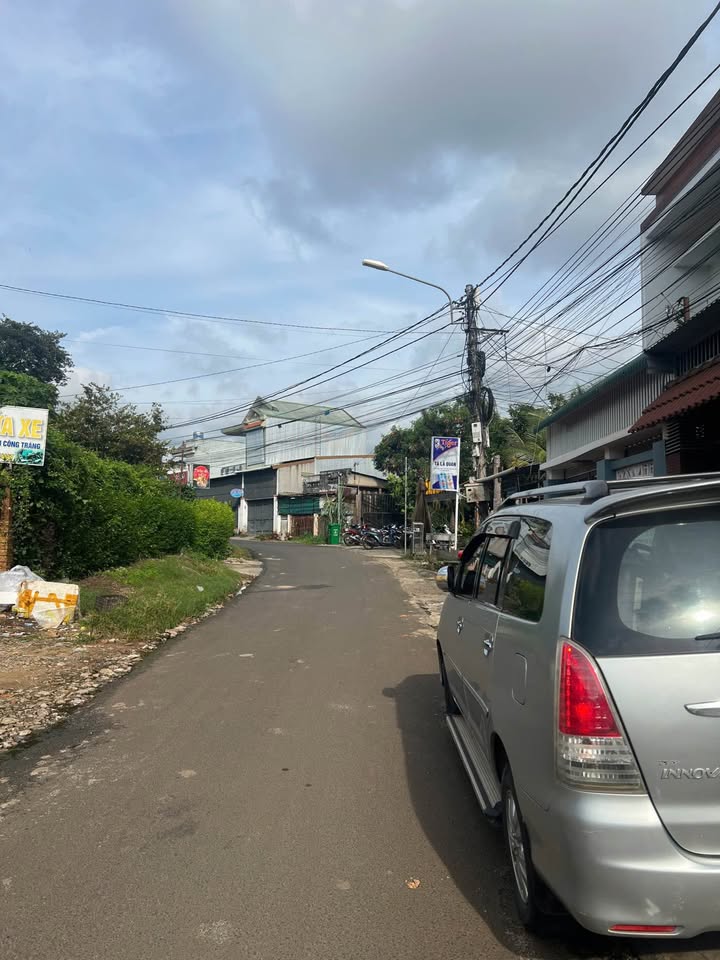 Nhà phố Đinh Công Tráng, Pleiku 55.5m² giá 1.98 tỷ - Thiết kế hiện đại, sẵn sàng ở ngay!