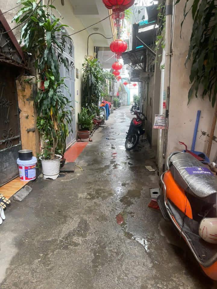 Nhà 4 tầng Vĩnh Hưng 20m² giá 2 tỷ - Vị trí thuận lợi, chính chủ bán!