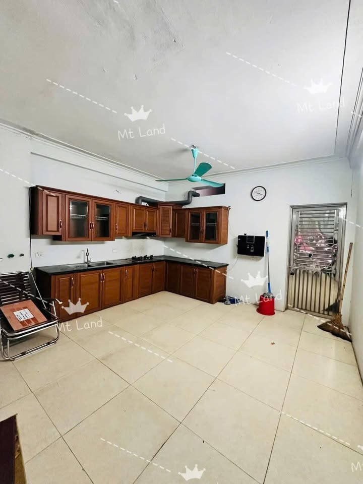 Nhà thuê 3 tầng tại Lê Lợi, Bắc Giang - Giá chỉ 6.5 triệu/tháng