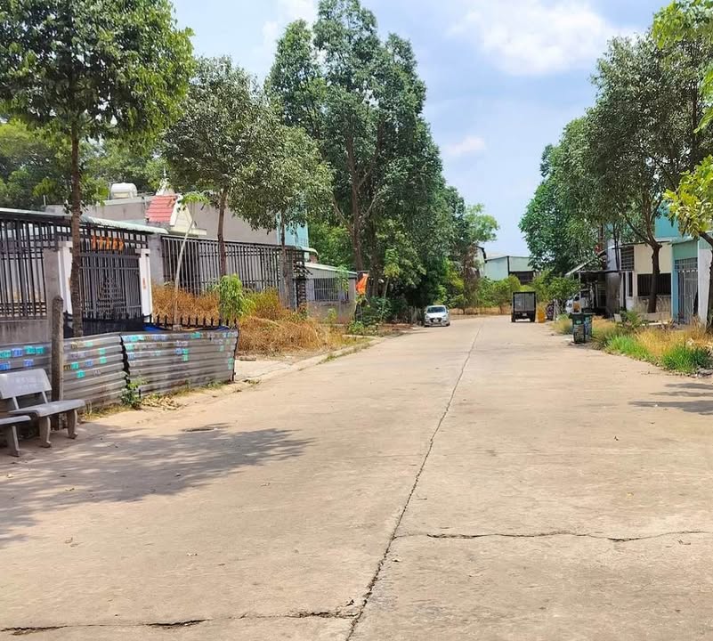 Đất thổ cư Bến Cát 150m² giá 1.6 tỷ - Gần trường, chợ, khu vui chơi