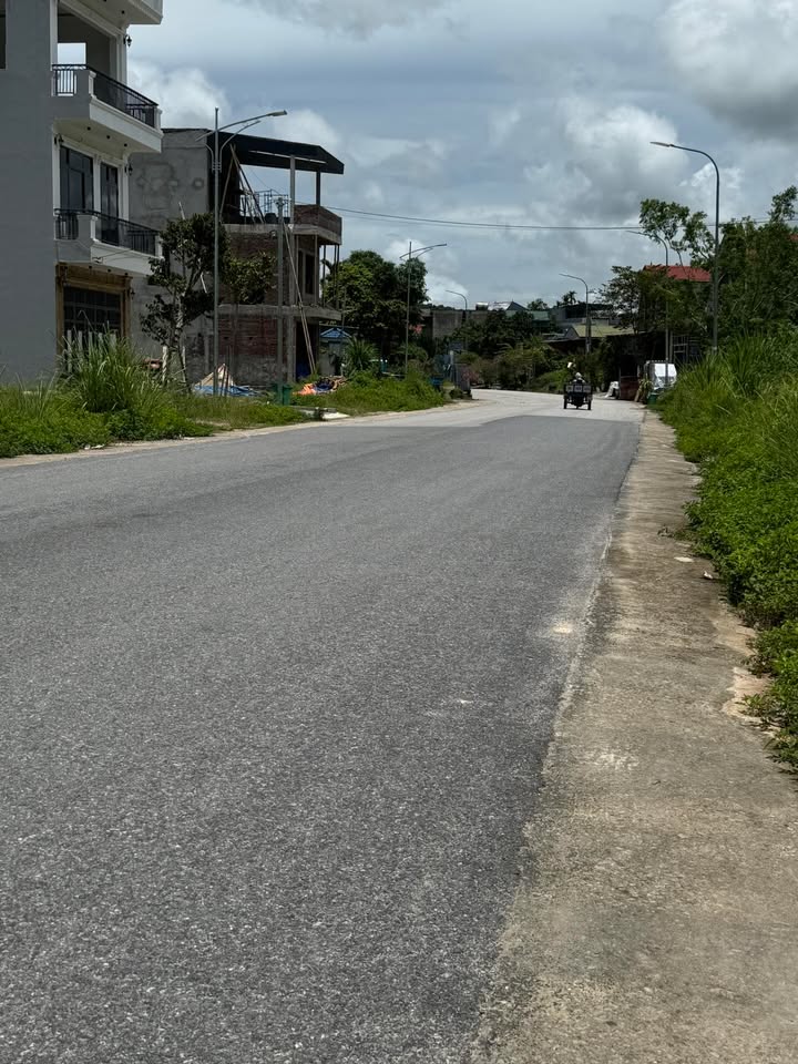 Đất lô góc 2 mặt tiền đường Thanh Niên, thị trấn Yên Cát, 6020m² - Đầu tư sinh lời ngay!