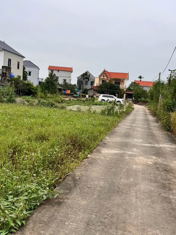 Nhà riêng khu phố 2, xã Chương Dương, 56.2m² - Ô tô vào tận đất!