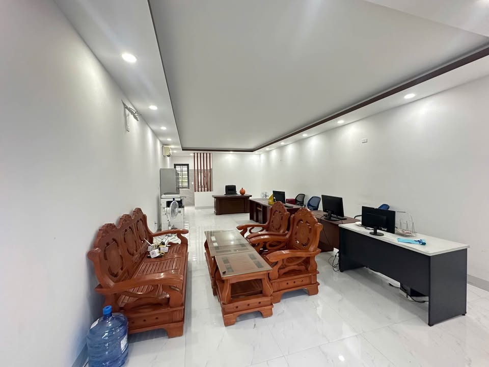 Cho thuê văn phòng mặt tiền đường 7.5m gần Đại Học Kinh Tế Mỹ An - Diện tích 70m² giá 9 triệu/tháng