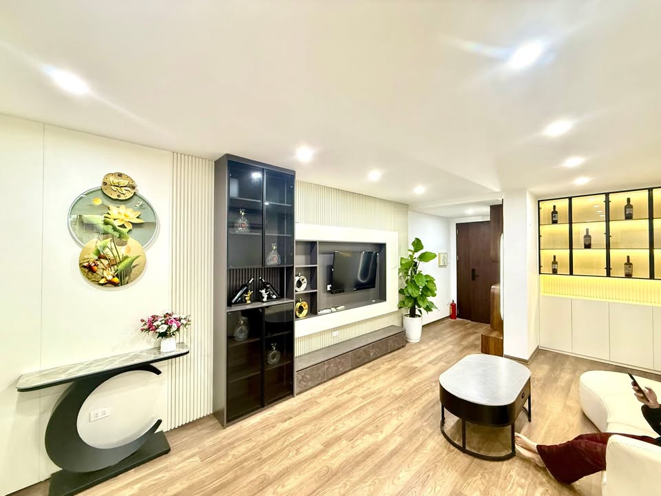 Căn hộ chung cư Mỹ Đình 100m² giá 7 tỷ - Thiết kế phong thủy hoàn hảo!