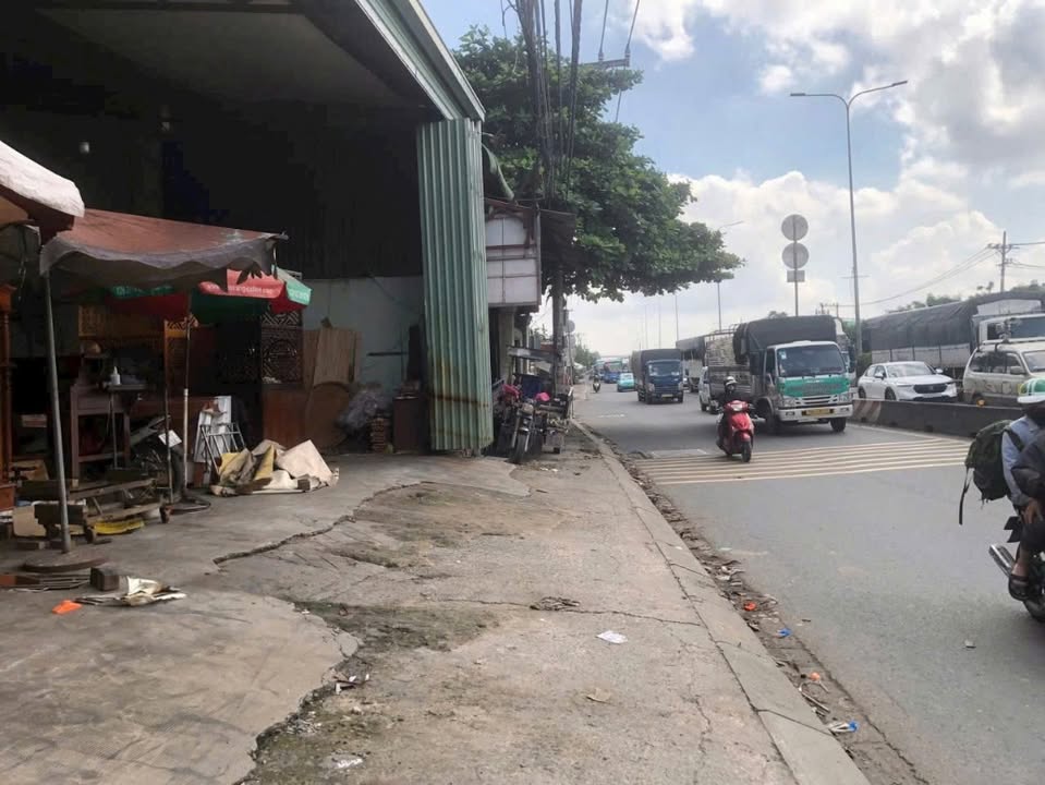 Cho thuê nhà xưởng Quốc Lộ 1A, Thới An, 525m² - Hạ tầng hoàn thiện, giá tốt!