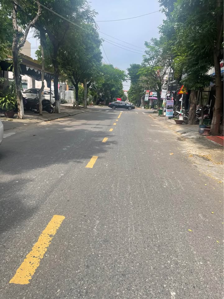 Bán nhà mặt tiền Hoài Thanh Đà Nẵng 80m² giá 13.2 tỷ - Đầu tư sinh lời cao!