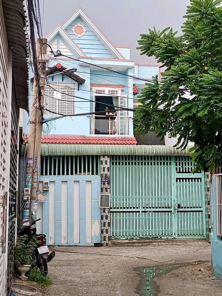 Nhà phố Tân Xuân, Hóc Môn 48m² giá 5.4 tỷ - Vị trí thuận tiện đi lại!