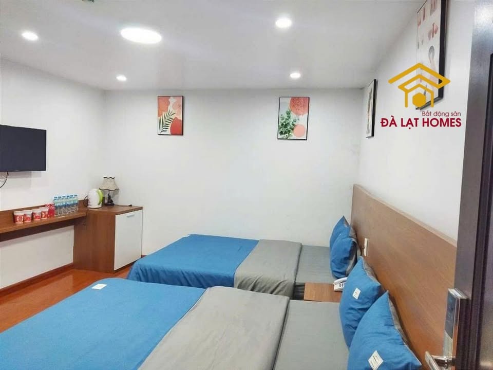 Khách sạn 24 phòng Đà Lạt 207m² giá 30 tỷ - Vị trí trung tâm sầm uất!