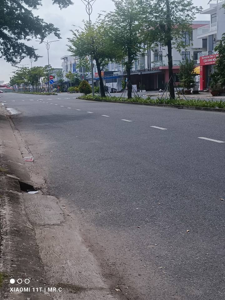 Bán nhà 2 lầu đường số 5 KĐT Tây Bắc Rạch Giá 110m² - Vị trí đẹp, kinh doanh thuận lợi!