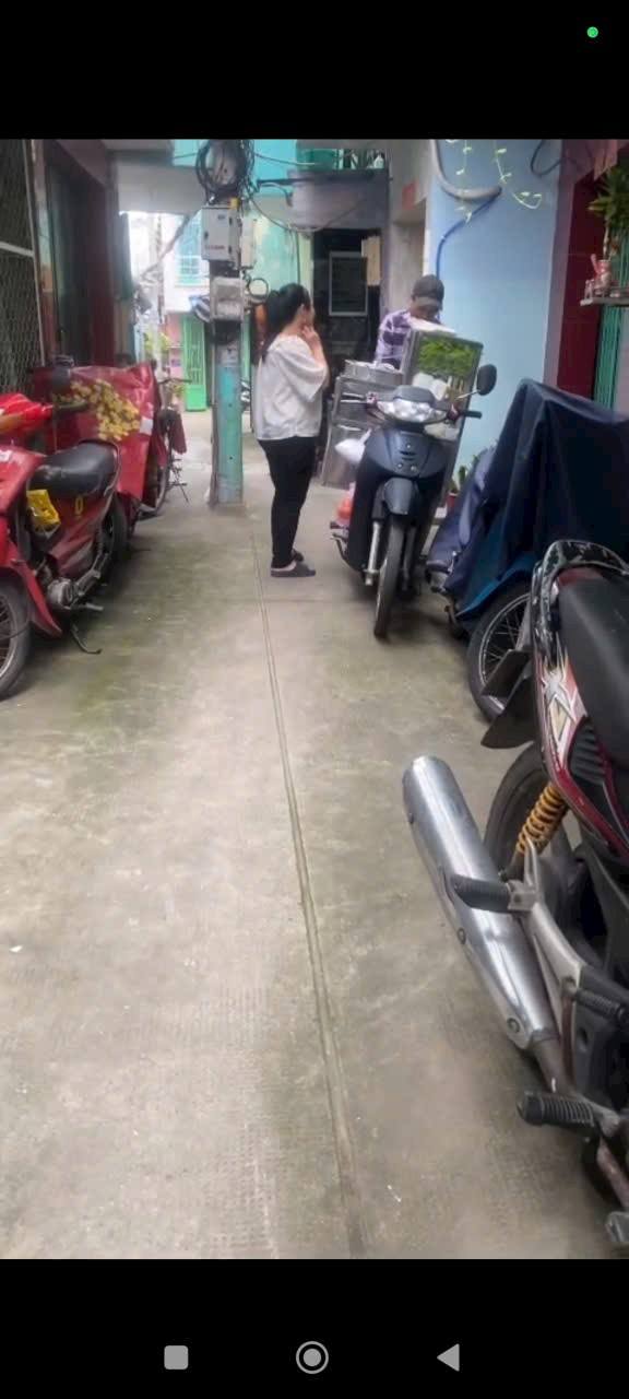 Nhà riêng quận 8 hẻm đường Bình Đông 40m² giá 2.3 tỷ - Sổ hồng riêng, thương lượng!