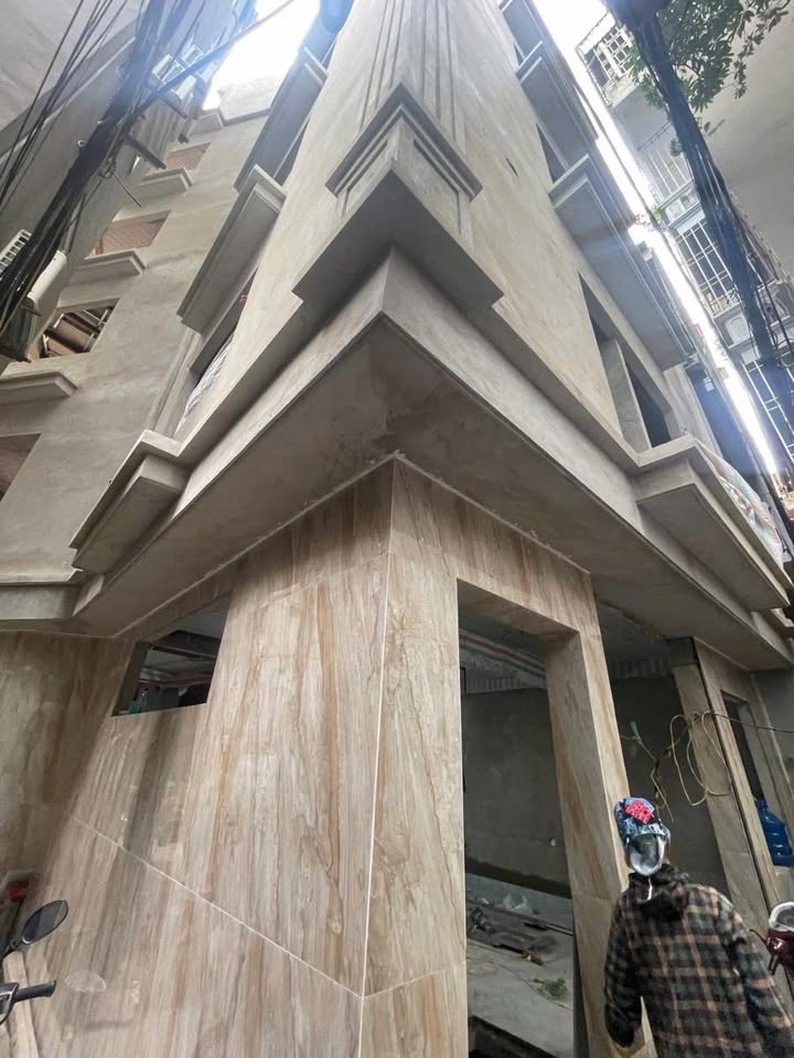 Căn hộ CCMN Lạc Long Quân 71m² giá 28.5 tỷ - Đầu tư sinh lời bền vững!