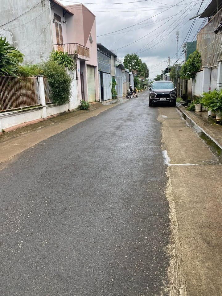 Nhà mặt tiền đường Hồ Giáo, Buôn Ma Thuột 2PN chỉ 3.5 triệu/tháng - Sẵn sàng cho thuê!