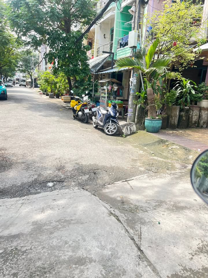 Nhà liên tỉnh 5 Tạ Quang Bửu Q8 - 65m² giá 7 tỷ - Đang cho thuê 12 triệu/tháng!