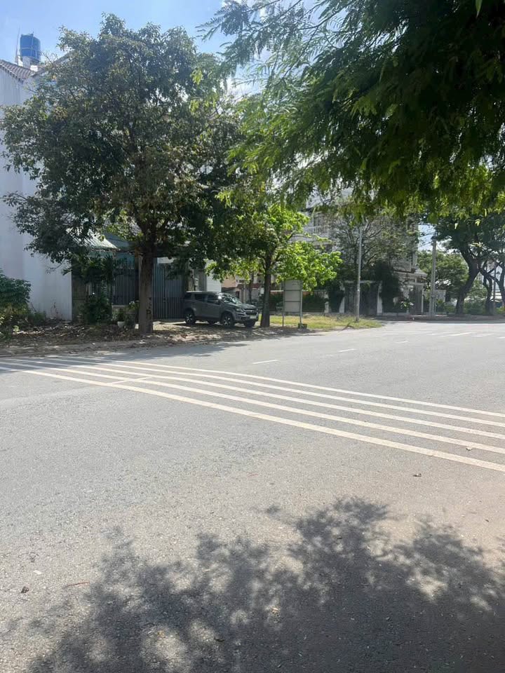 Đất nền biệt thự KDC Khang Điền Phong Phú 4, 160m² giá 5.12 tỷ - Cơ hội đầu tư hấp dẫn!