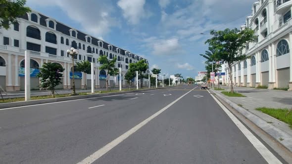 Cho thuê nhà phố mặt tiền đường Đại lộ Đông Tây, Bến Tre - Vị trí vàng cho kinh doanh