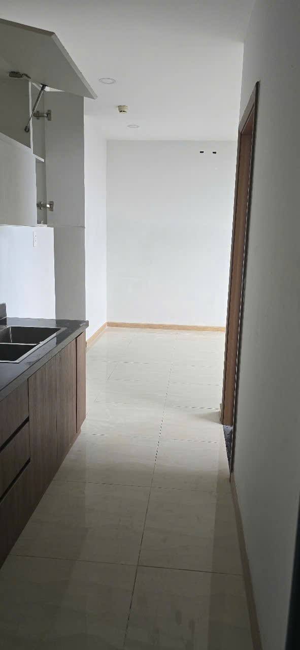 Căn hộ Bcon Graden Dĩ An 57m² giá 5.5 triệu - Nội thất cơ bản, sẵn sàng cho thuê!