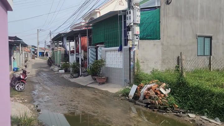 Nhà mới bán gấp gần biển Dốc Lết, Ninh Hòa, 108.8m² chỉ 2 tỷ - Đầu tư sinh lời ngay!