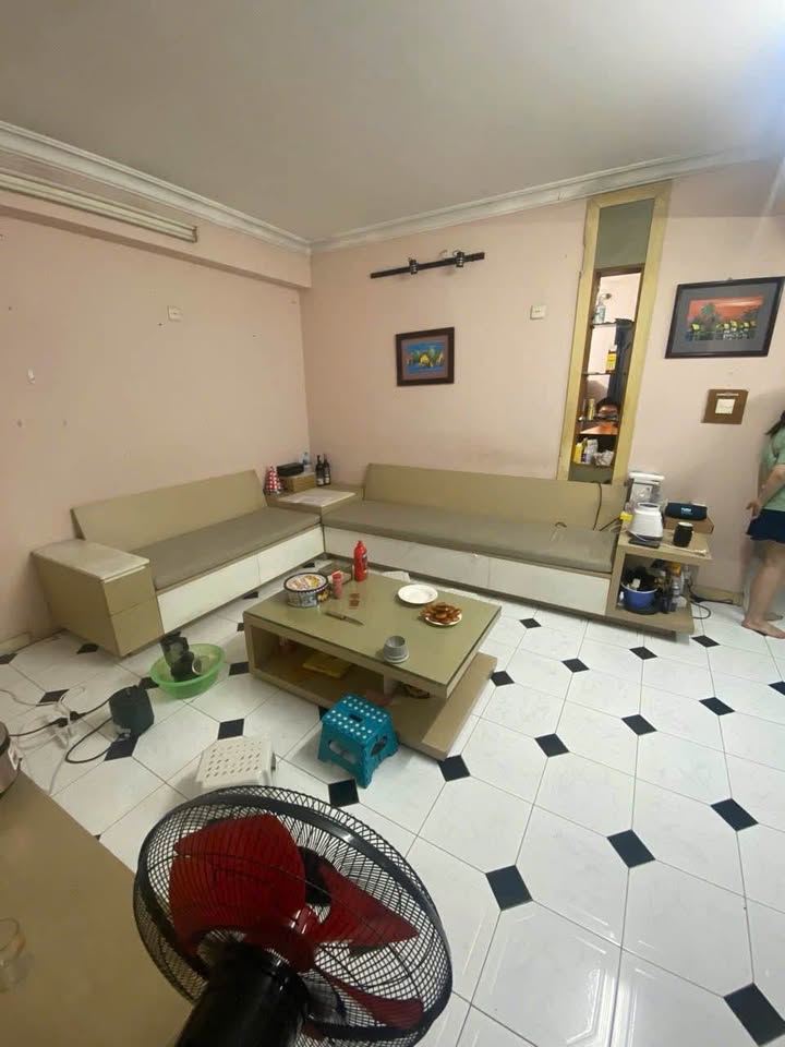 Căn hộ tập thể Thành Công, Ba Đình 80m² giá chỉ 9 triệu - Full nội thất, sẵn sàng vào ở!