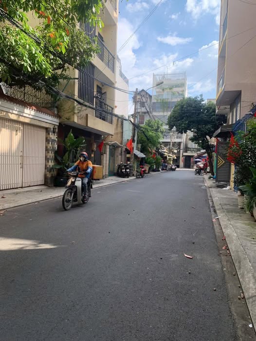 Nhà mặt tiền K300 phường 12, Quận Tân Bình, diện tích 70m² giá 14.8 tỷ - Đầu tư sinh lời tuyệt vời!