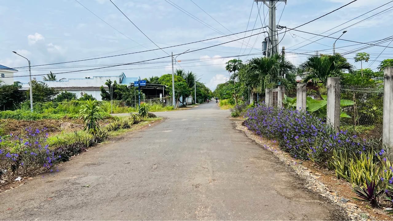 Đất nền trung tâm Thị trấn Đất Đỏ 214m² giá 1.2 tỷ - Cơ hội đầu tư hấp dẫn!