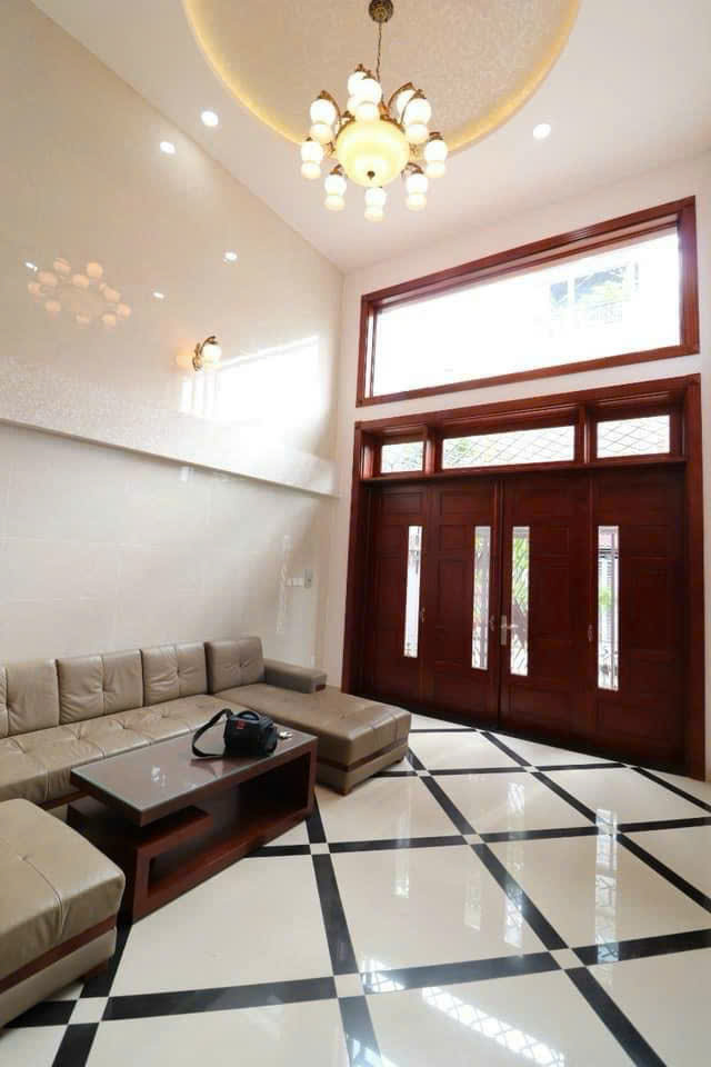 Nhà mặt tiền Cộng Hòa, Tân Bình 250m² - Cho thuê ngay!