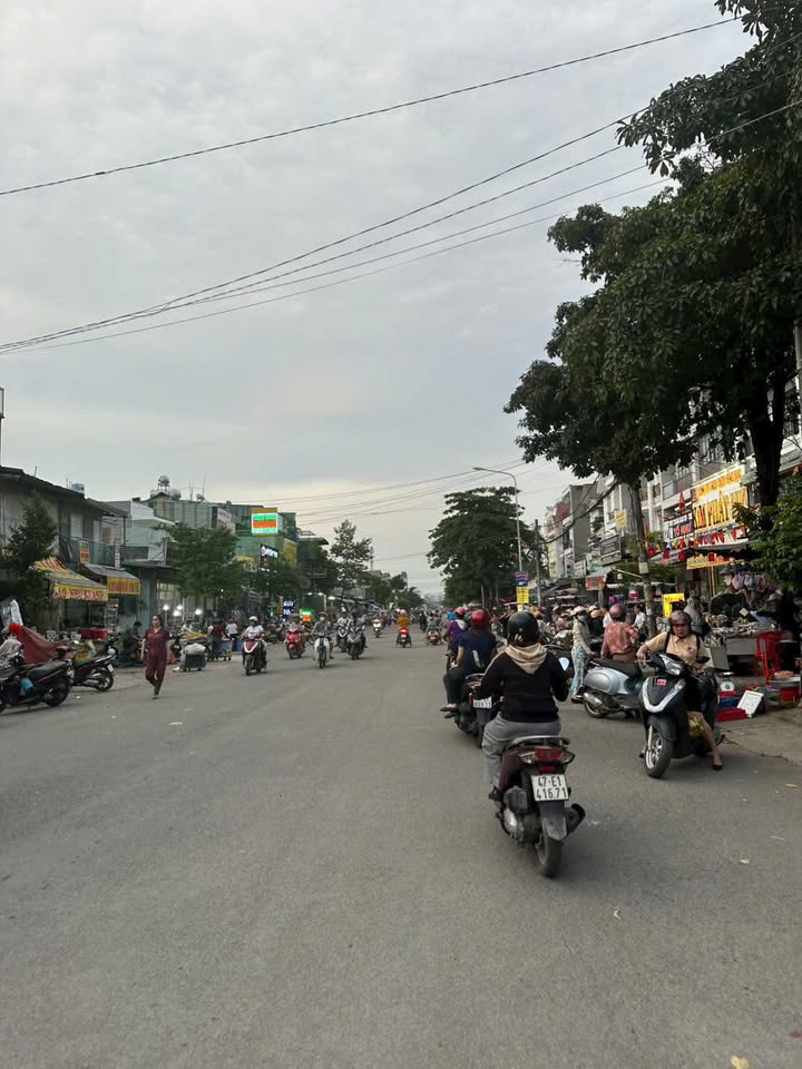 Đất nền mặt tiền Bình Thành, KDC Vĩnh Lộc, 6x19m, giá 12.5 tỷ - Đầu tư sinh lời ngay!