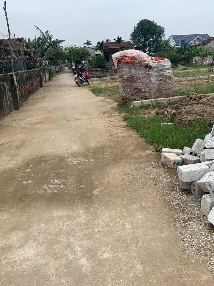 Đất nền Hậu Lộc Đa Lộc 155m² giá chỉ 6xx triệu - Đường rộng thoáng mát!