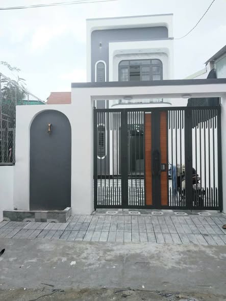 Nhà lầu mới hoàn thiện 140m² ở Tây Ninh - Giá chỉ 3 tỷ, sẵn sàng vào ở!