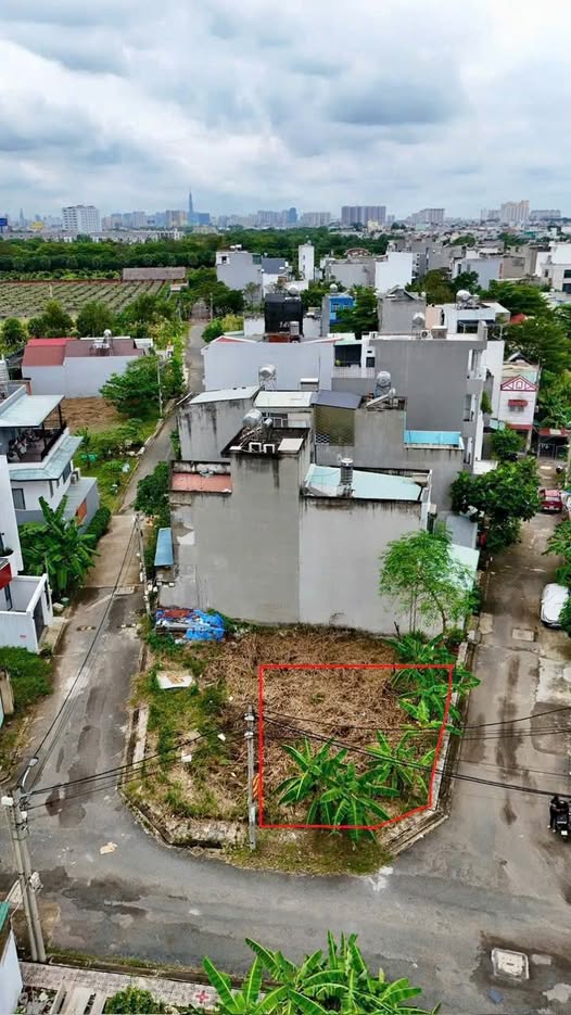 Đất nền góc 2 mặt tiền đường Nguyễn Duy Trinh, quận 9, 81m² - Giá 4.5 tỷ thương lượng!