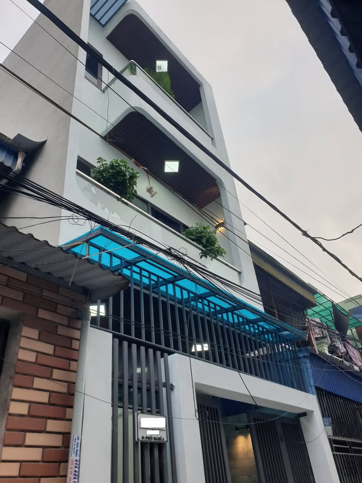 Bán nhà 3 tầng khu Ô 18, phường Nam Định 56m² giá 2.95 tỷ - Nhà mới hiện đại, nội thất cao cấp!