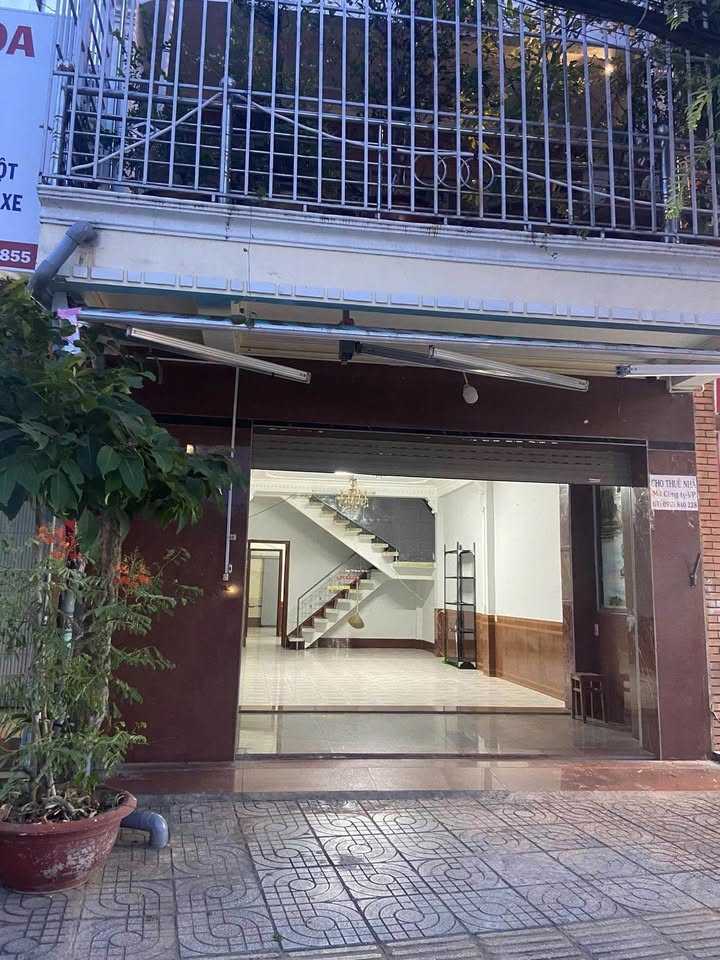 Cho thuê mặt bằng mặt tiền đường Nguyễn Hữu Cảnh, Vũng Tàu 100m² giá 12 triệu - Vị trí lý tưởng cho dịch vụ!