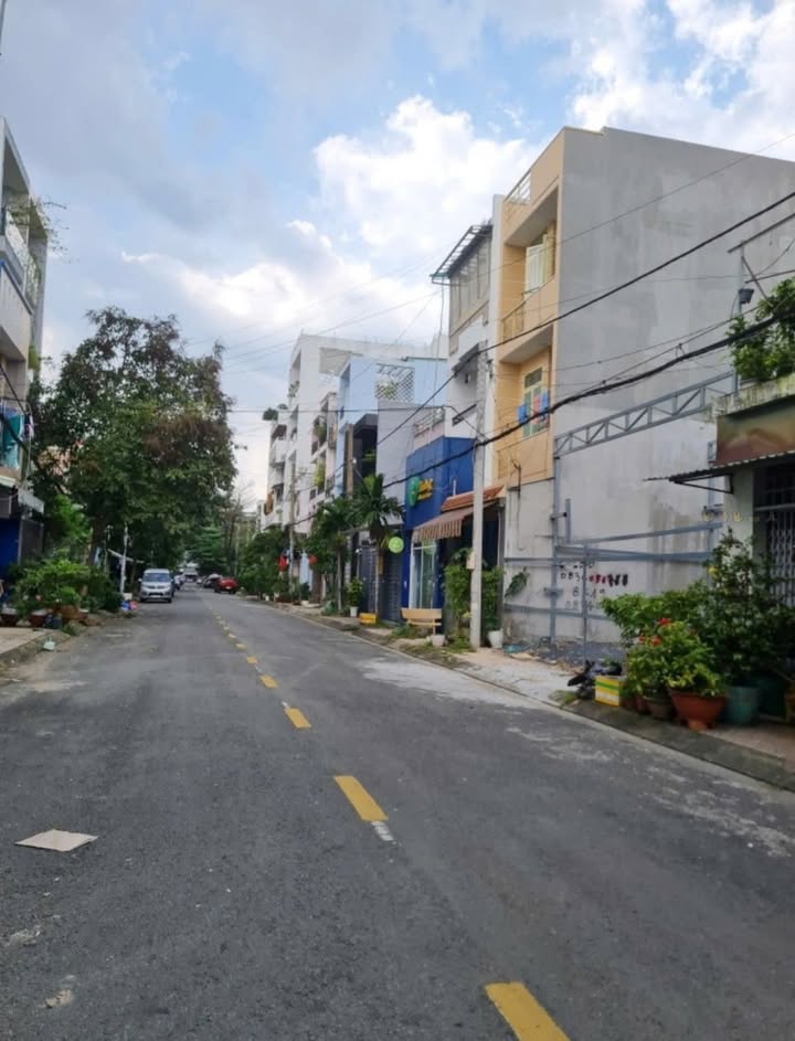 Nhà mặt tiền Họ Lê, Tân Phú, 85m² giá 9 tỷ - Đầu tư sinh lời ngay!