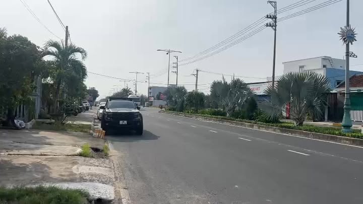 Đất mặt tiền đường Hùng Vương, Đông Hòa, Phú Yên 232.32m² giá 3 tỷ - Đầu tư sinh lời ngay!