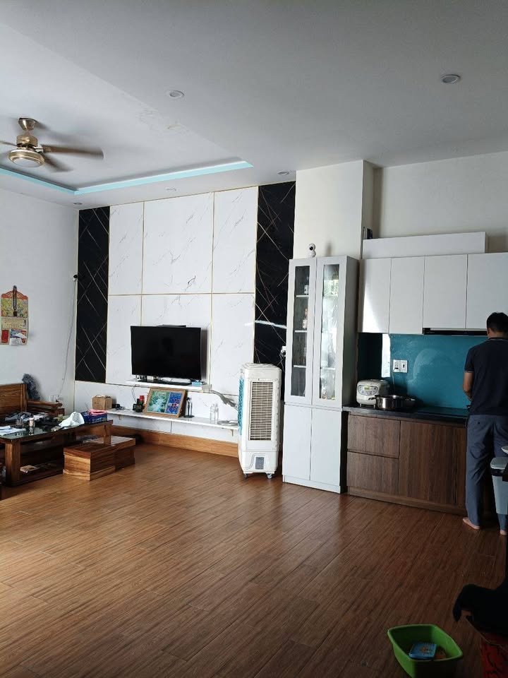 Nhà 2 tầng mặt tiền đường Trường Chinh, Cẩm Lệ, 74m² giá 4.65 tỷ - Cơ hội đầu tư hấp dẫn!